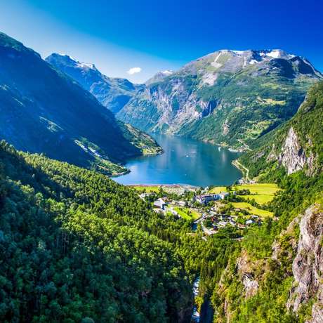 Photo overview of Geiranger
