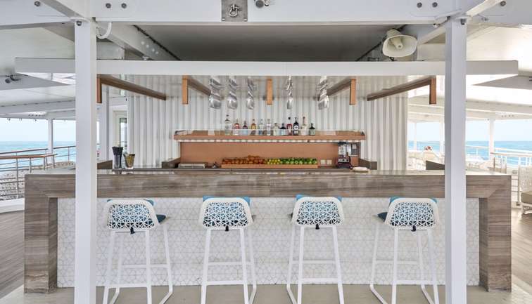 Observation Deck Bar