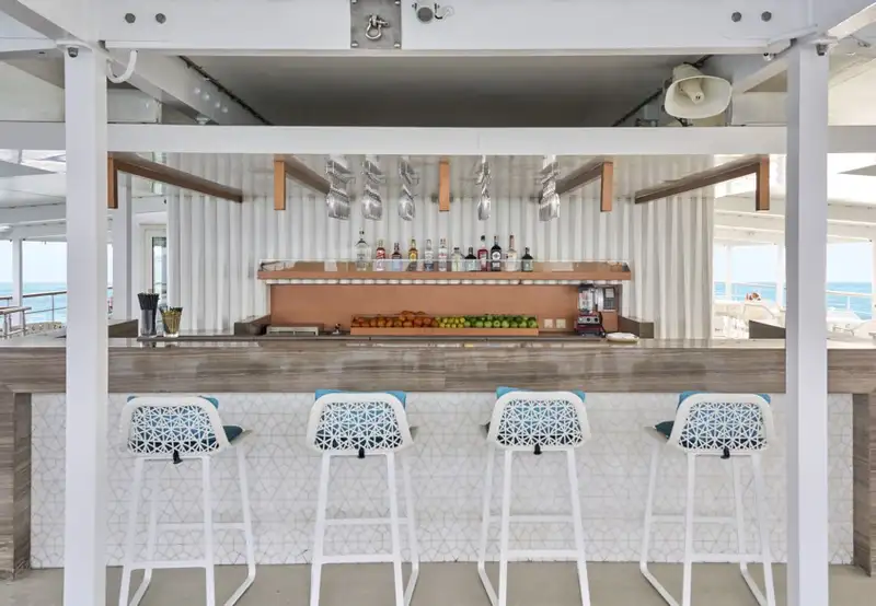 Observation Deck Bar