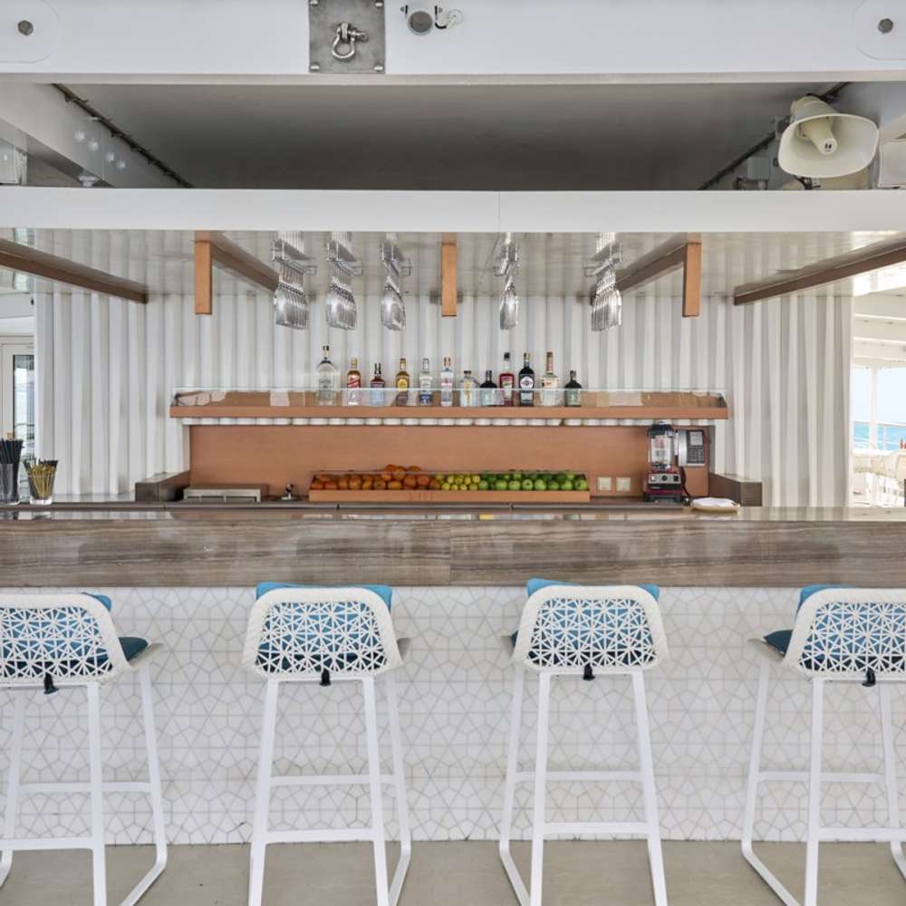 Observation Deck Bar