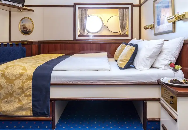 Cat 2 Stateroom