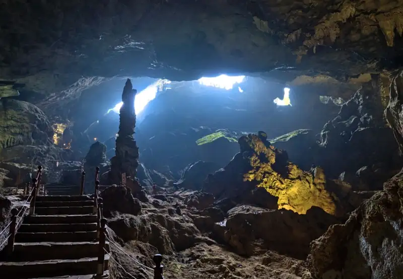 Sung Sot Grotto