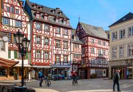 IgluCruise.Application.ViewModels.Shared.WebImageViewModel?.Description