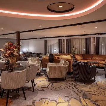 Lounge Bar