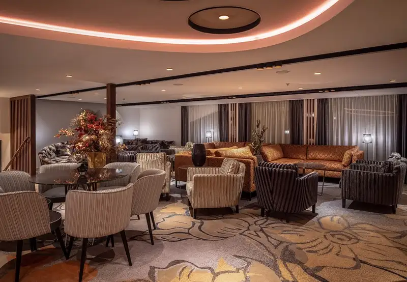 Lounge Bar