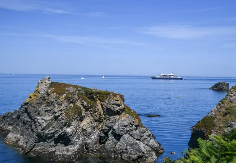 LE JACQUES CARTIER