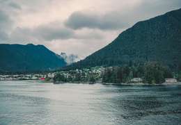 IgluCruise.Application.ViewModels.Shared.WebImageViewModel?.Description