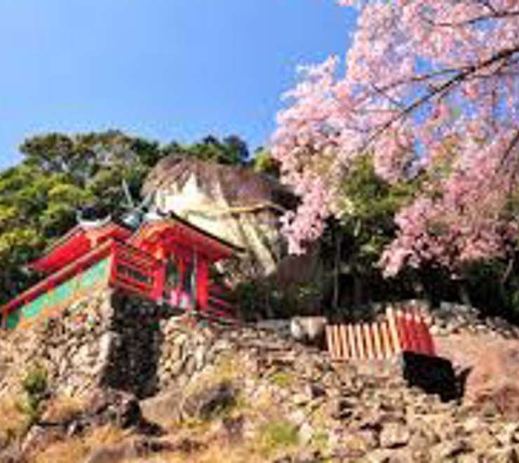 Kamikura-jinja Shrine