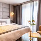 Overview of a Sapphire Ocean View Suite