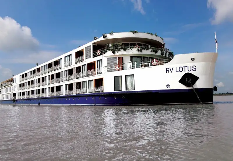 RV Lotus