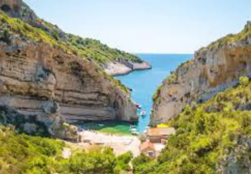 Stiniva Beach