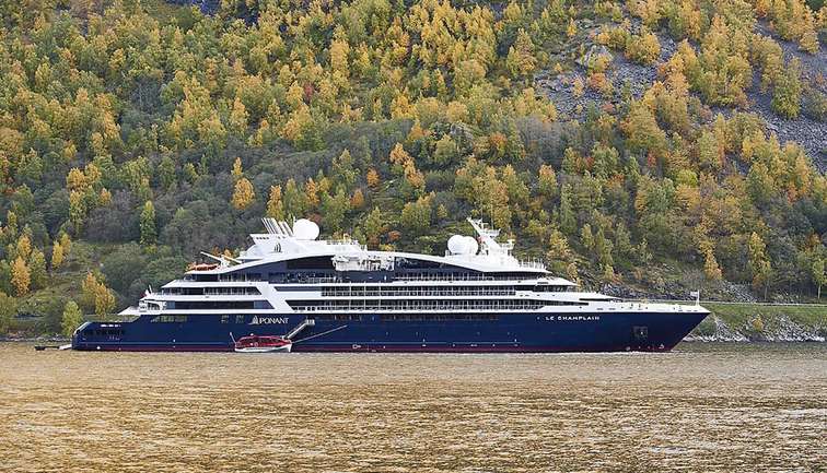 Le Champlain Sailing