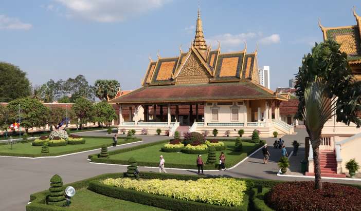 Phnom Penh - Royal Palace & Silver Pagoda