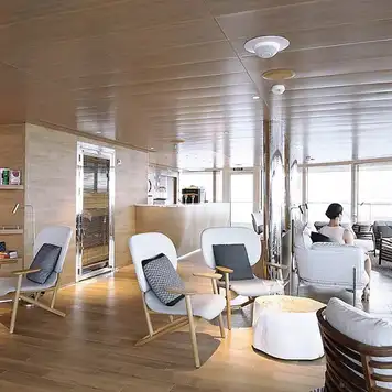 Panoramic Lounge