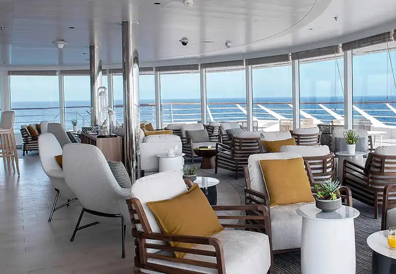 LE DUMONT D'URVILLE lounge