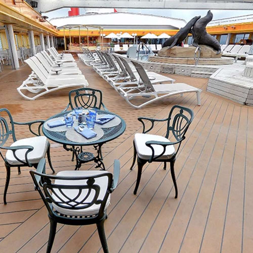 Lido pool area
