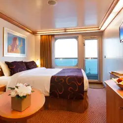 Image related to Camarote Classic con balcón y vistas al mar