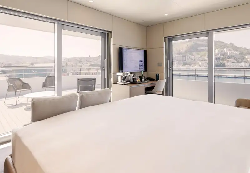 Yacht Suite and Terrace