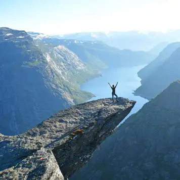Image related to Trolltunga 