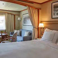 Vista Suite - Silver Cloud