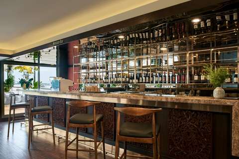 Image related to Horizon Bar