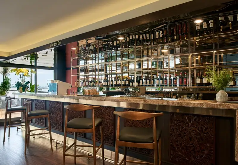 Horizon Bar