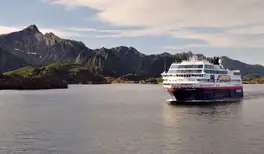 trollfjord sailing 2