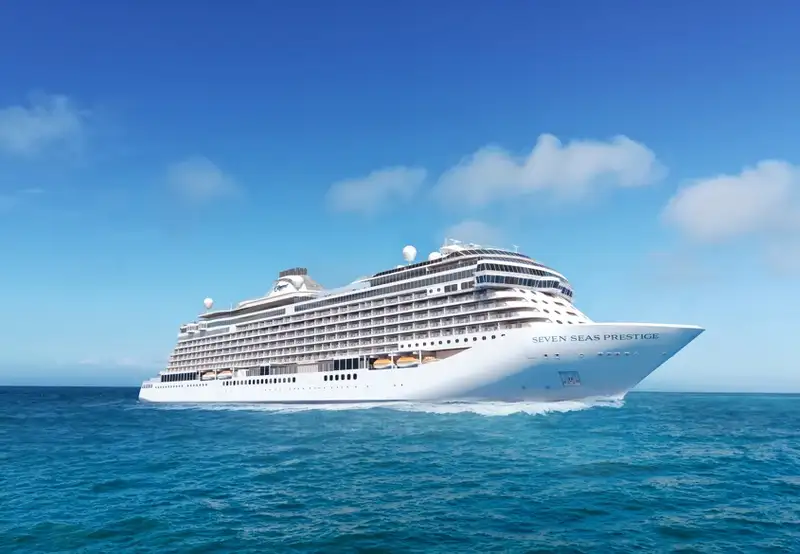 Regent Seven Seas Prestige at sea