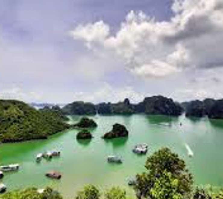 Ha Long Bay (tours to Hanoi) - Overnight onboard