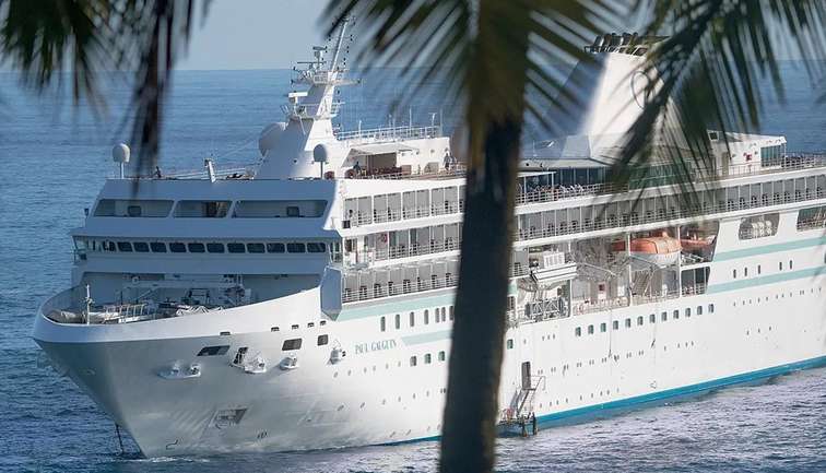 MS PAUL GAUGUIN sailing