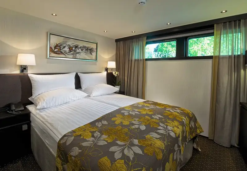 Deluxe Stateroom