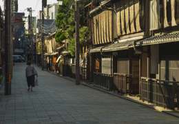 IgluCruise.Application.ViewModels.Shared.WebImageViewModel?.Description