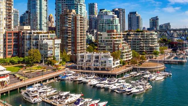 Flight: Whitehorse - Vancouver