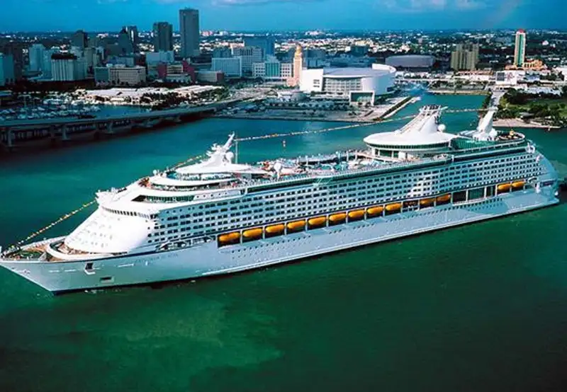 Royal Caribbean ENCHANTMENT OF THE SEAS