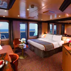 Image related to Suite con balcón y vistas al mar