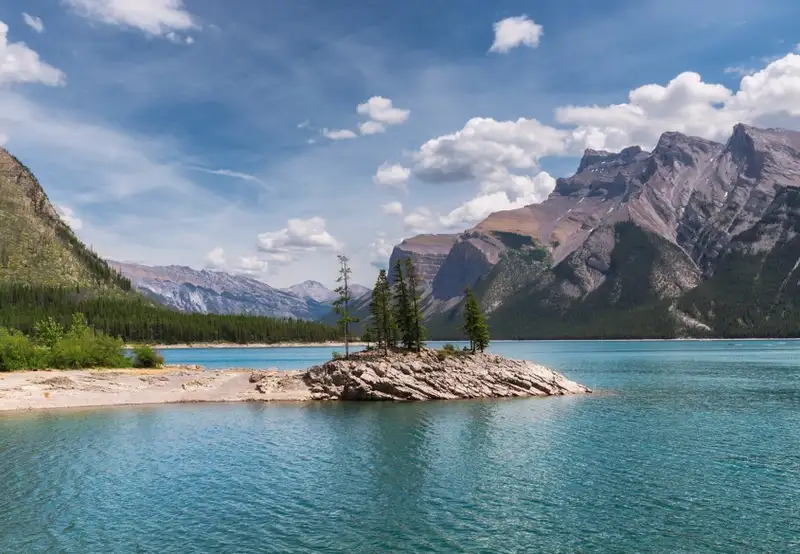 Lake Minnewanka