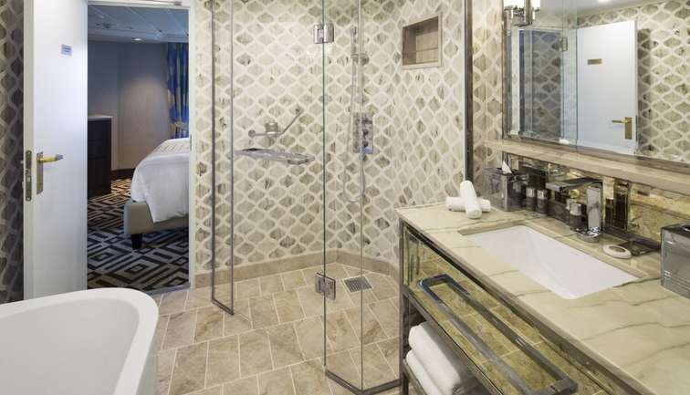 Club Ocean Bathroom