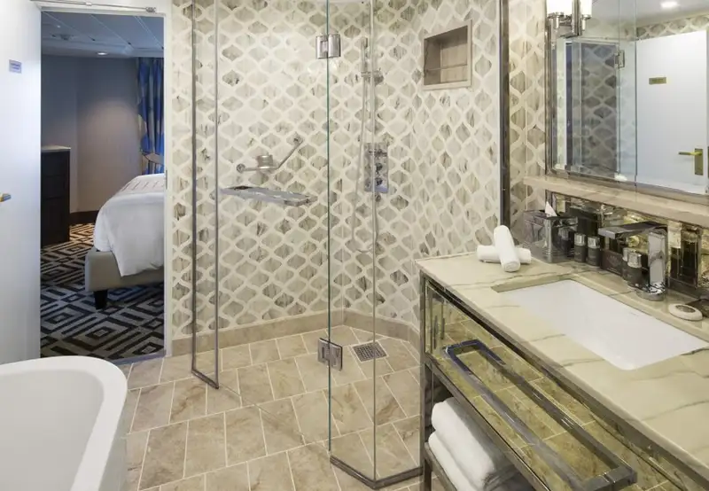Club Ocean Bathroom