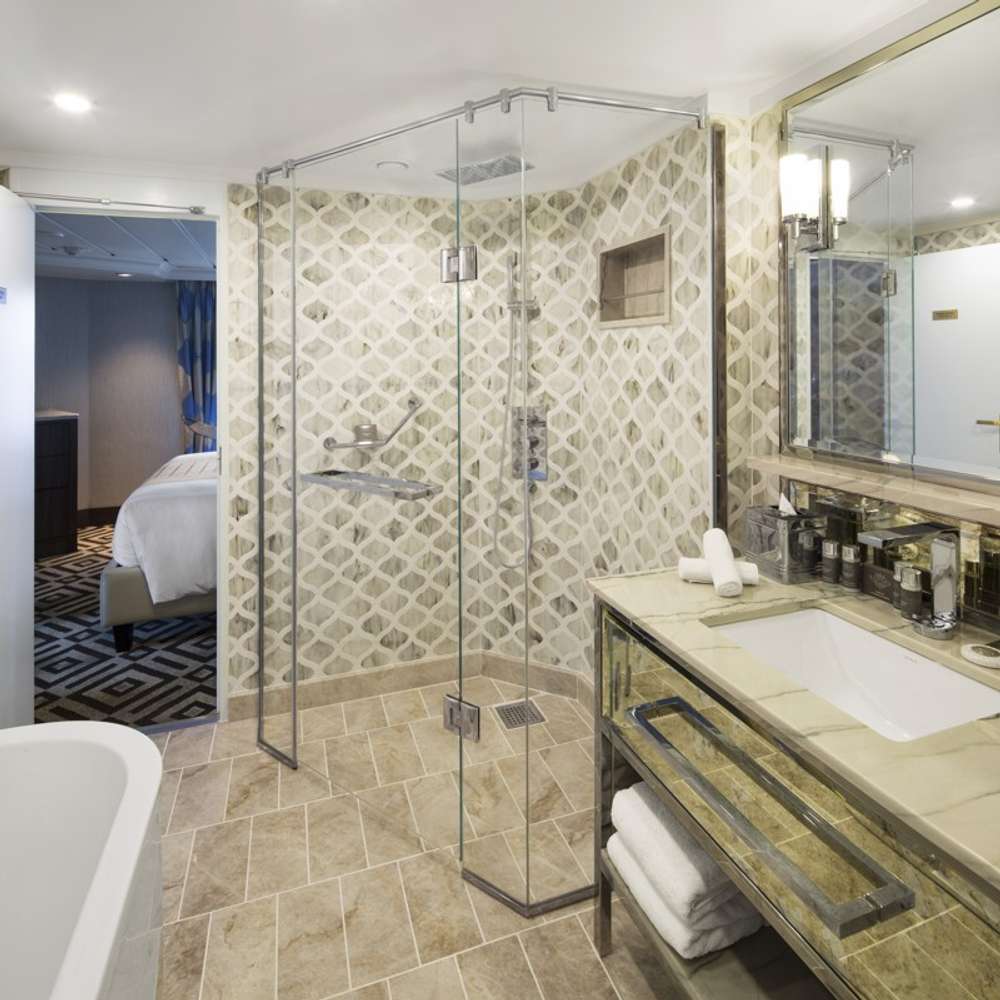 Club Ocean Bathroom