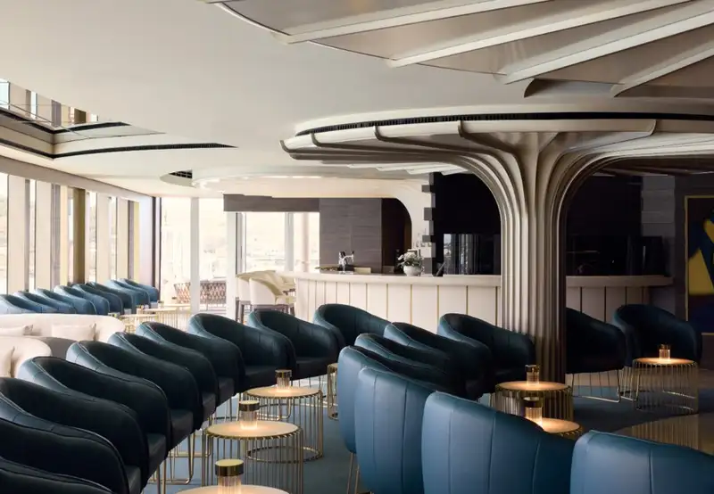 Astern Lounge