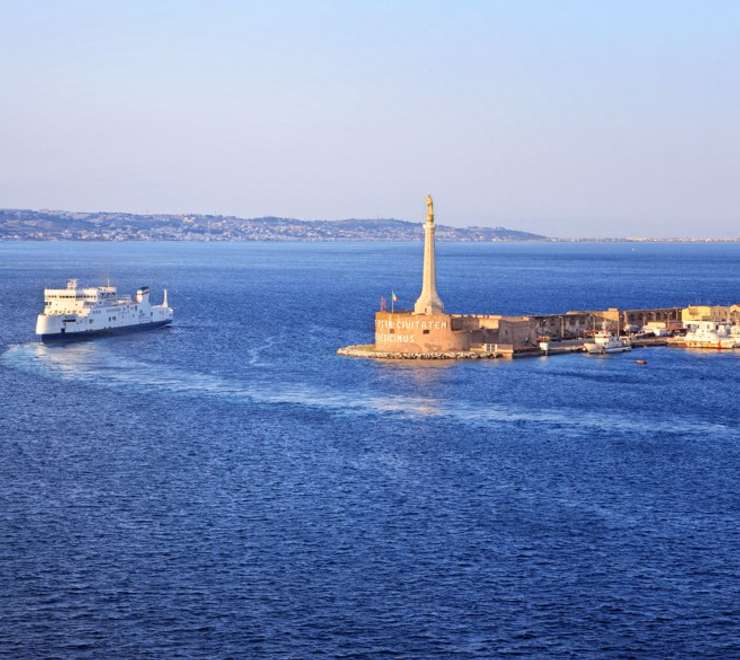 Messina Strait (Transit)