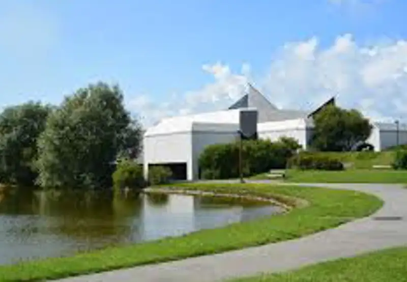 Lieu d’Art et Action Contemporaine de Dunkerque