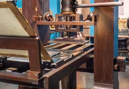 IgluCruise.Application.ViewModels.Shared.WebImageViewModel?.Description