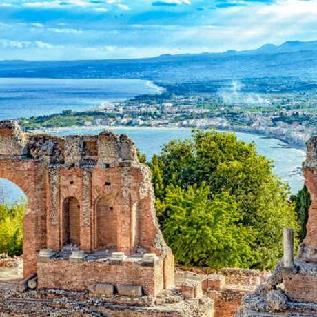 Photo overview of Giardini Naxos (tours to Taormina)