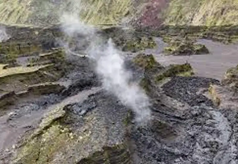 Explore the Ash Plains by 4x4