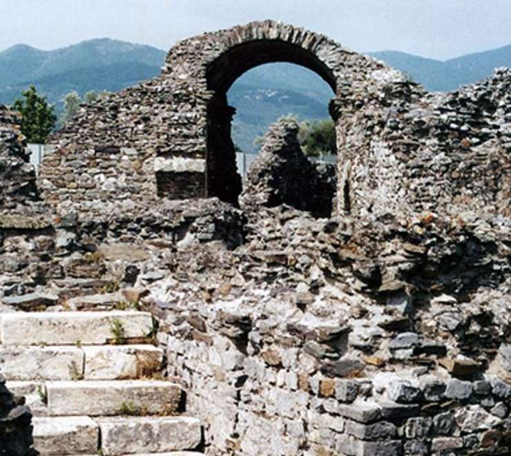 Roman Amphitheatre of Luni