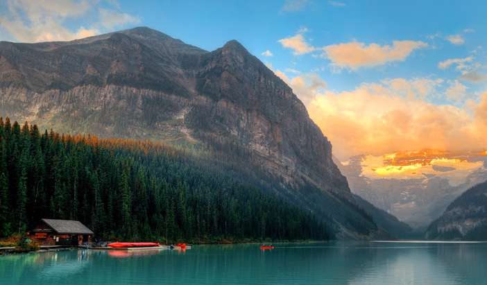 Jasper to Banff Tour including Icefields Parkway