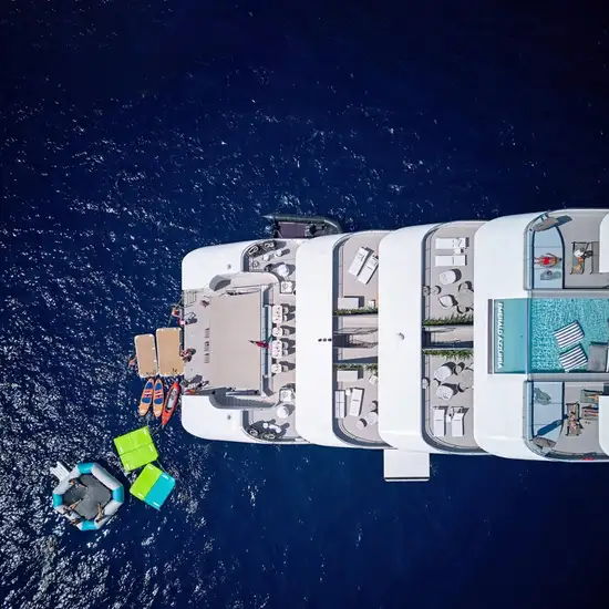 Image related to Emerald Azzura