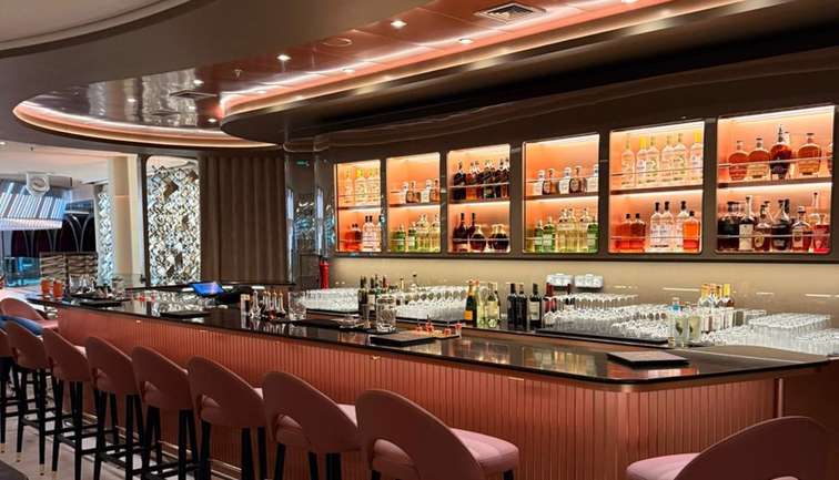 World Class bar