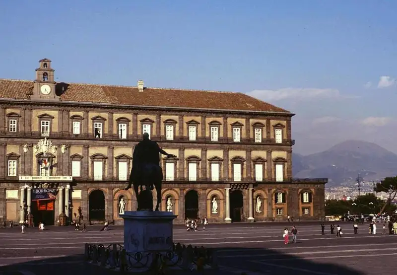 Piazza del Plebiscito